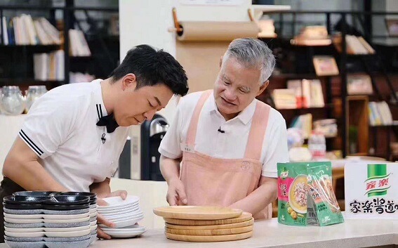 家乐酱道味系列代言人黄渤 家乐酱道味系列代言人黄渤