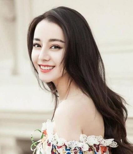 一般明星代言费是多少 一般明星代言费是多少