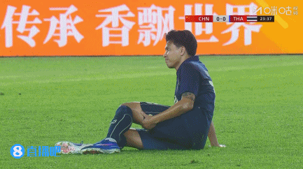 半场10射2正0-0泰国，张玉宁中柱刘浩帆险送礼，武磊百场纪念