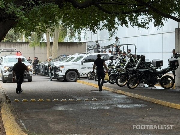70名军警封锁训练场 韩国队世界杯首训安保级别最高