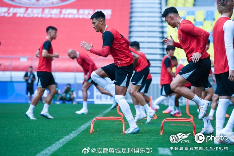 阿洛伊西：西班牙有球无球转换是学习模板 蓉城明日力争止颓