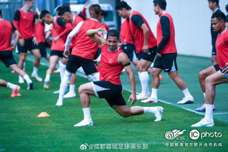 阿洛伊西：西班牙有球无球转换是学习模板 蓉城明日力争止颓