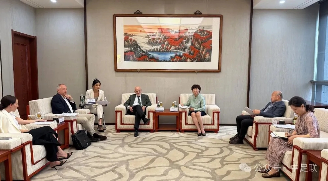 西甲联盟每年派员参加中足联高级研修班 中西足球合作敲定青训共建 西甲联盟每年派员参加中足联高级研修班 中西足球合作敲定青训共建