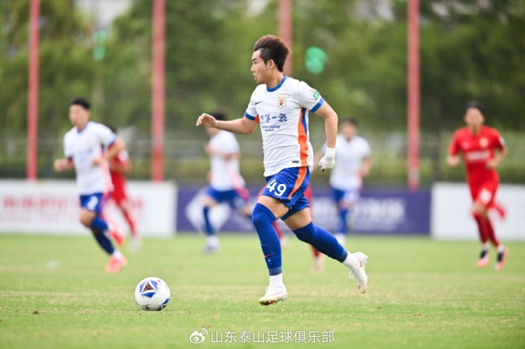 山东泰山B队3-1客胜海港富盛经开 提前两轮锁定争冠组