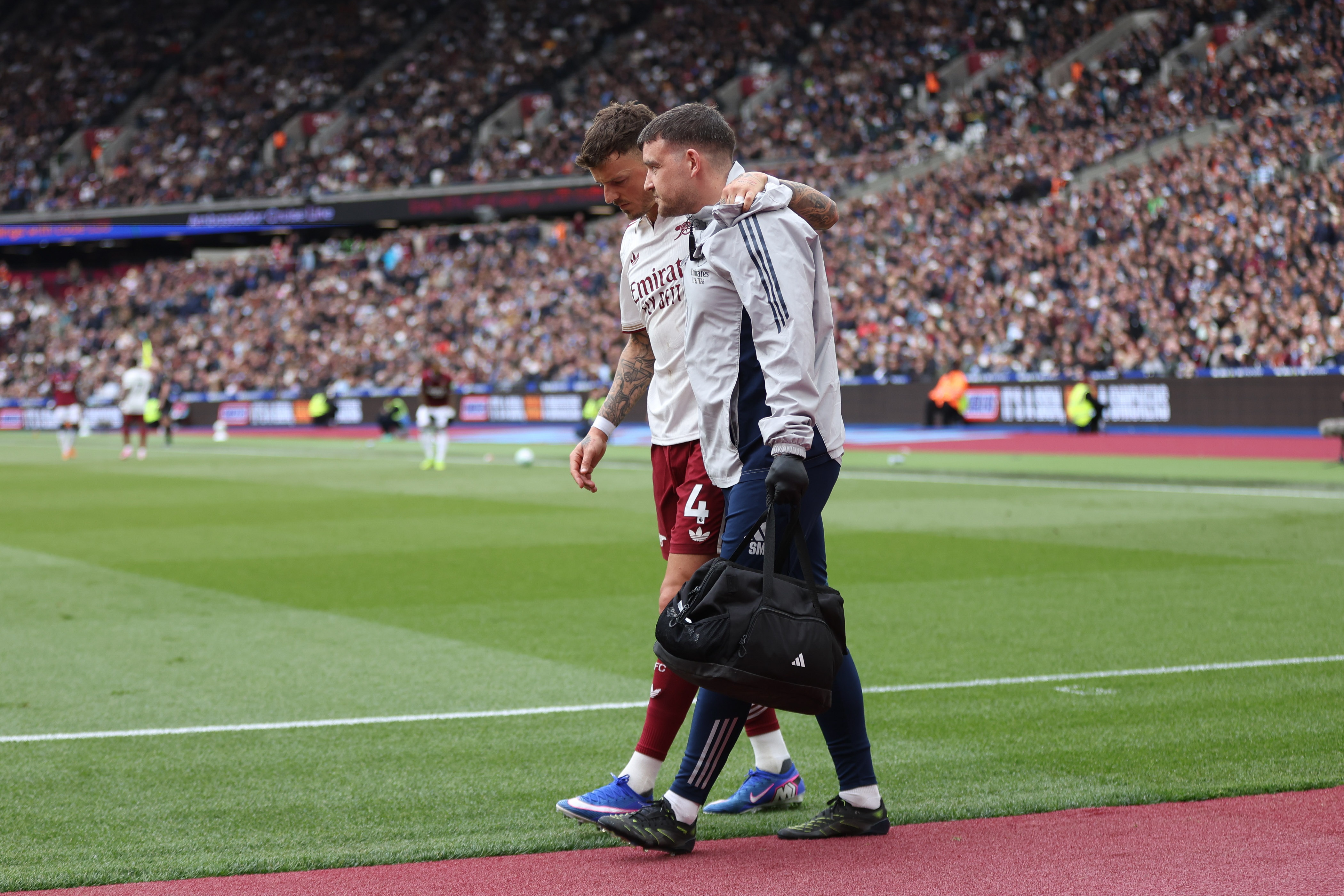 迪克森直言本·怀特应离队:伤病史和出场时间决定上限 迪克森直言本·怀特应离队:伤病史和出场时间决定上限